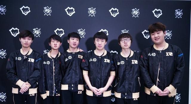 前向球队报 前向球队报